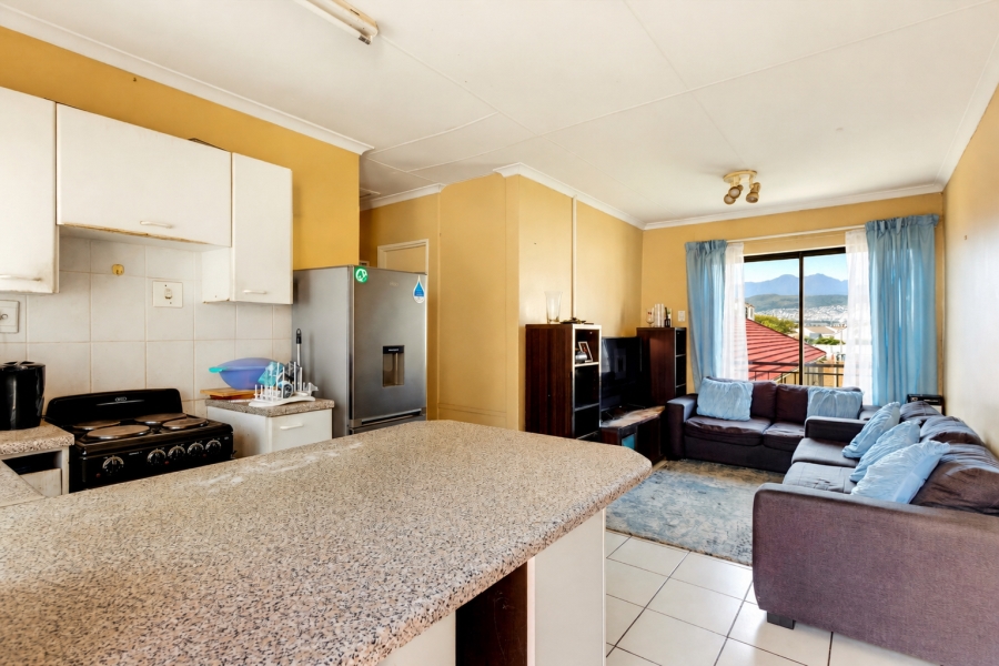 3 Bedroom Property for Sale in Guldenland Western Cape